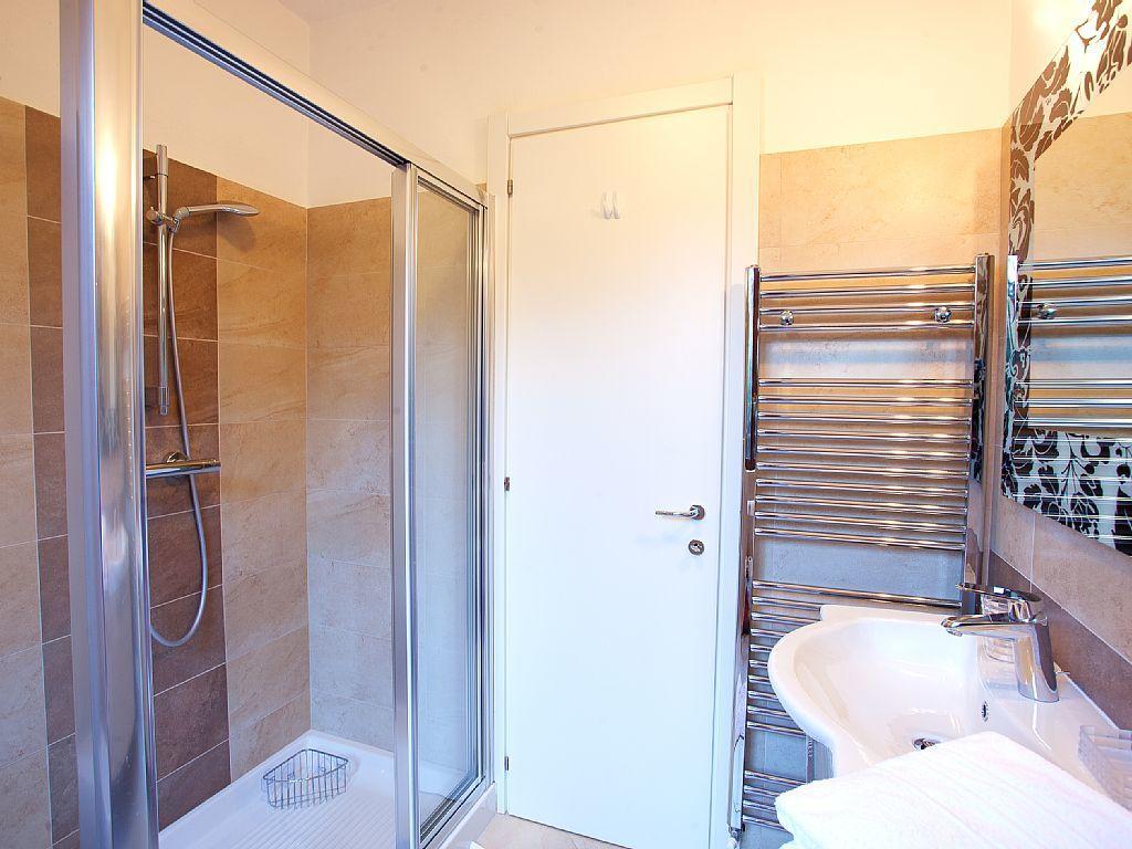 Apartment Bella Vista In Mezzegra With Pool Sleeps 6- By Italian Apartments Exterior photo